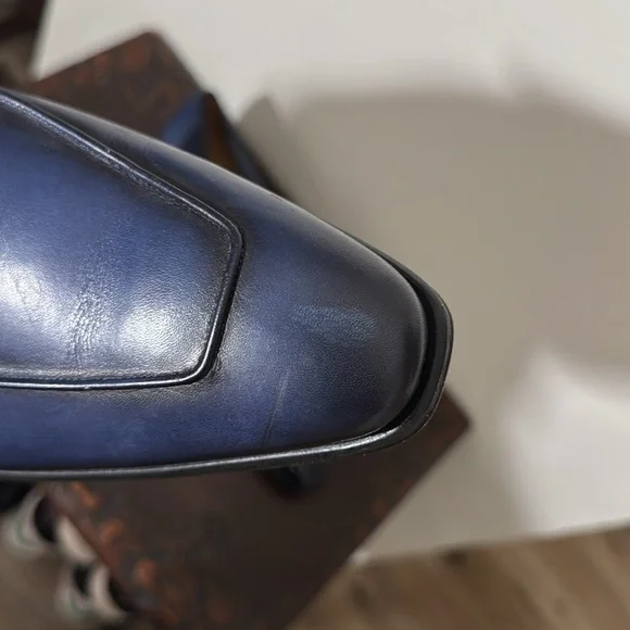 Mezlan Calfskin Penny Loafer in Navy